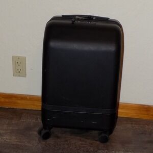 Nomatic Carry-On Classic Suitcase Black Hardshell Spinner TSA